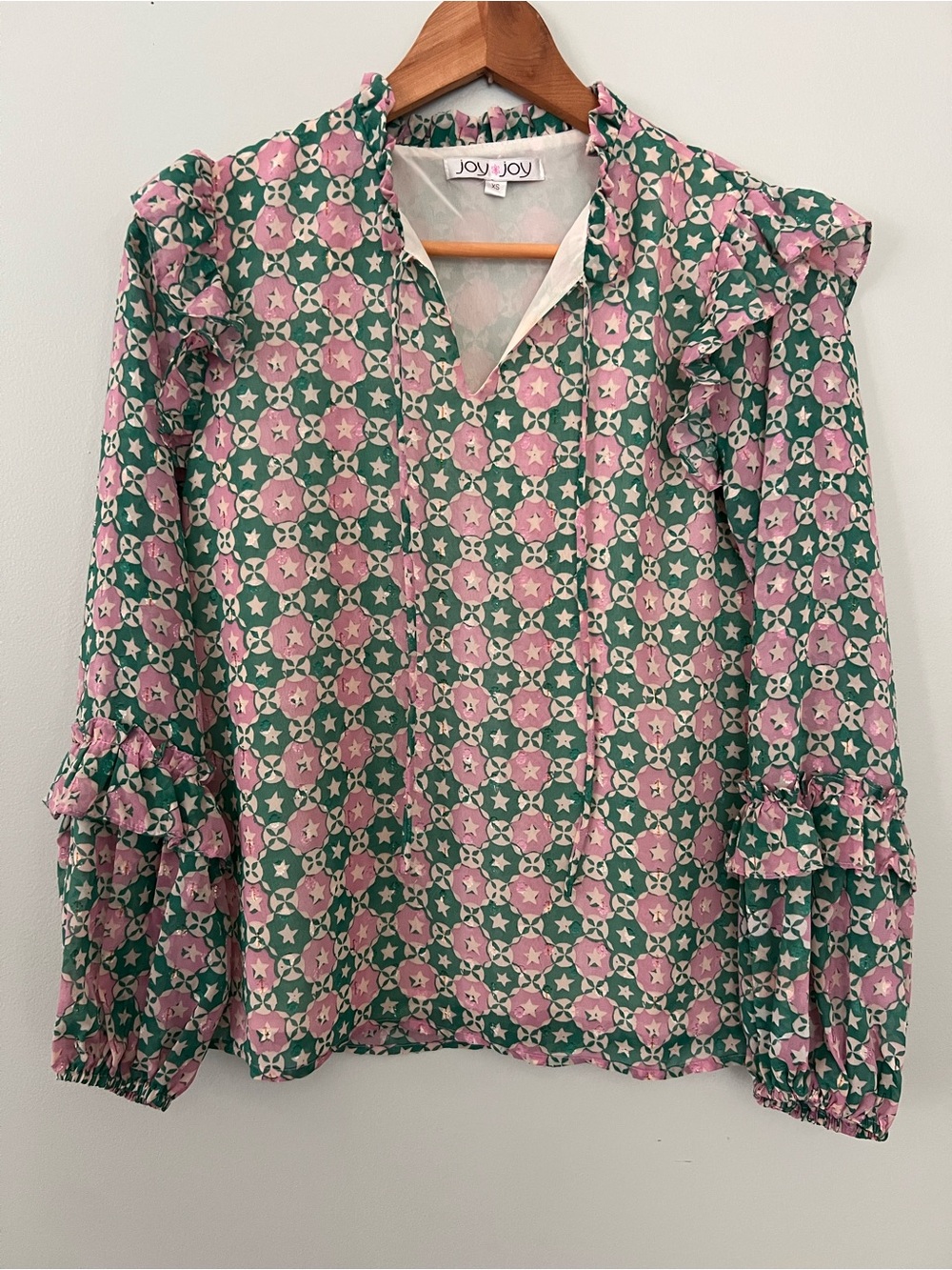Joy Joy Green/Pink/Soft White Geometric Print Ruffle Blouse XS